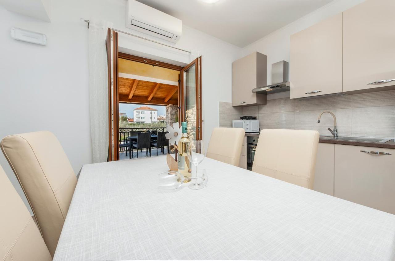 Comfort Apartments Karla Rovinj Luaran gambar