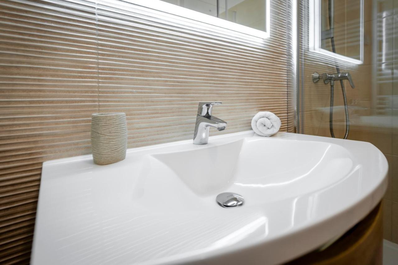 Comfort Apartments Karla Rovinj Luaran gambar
