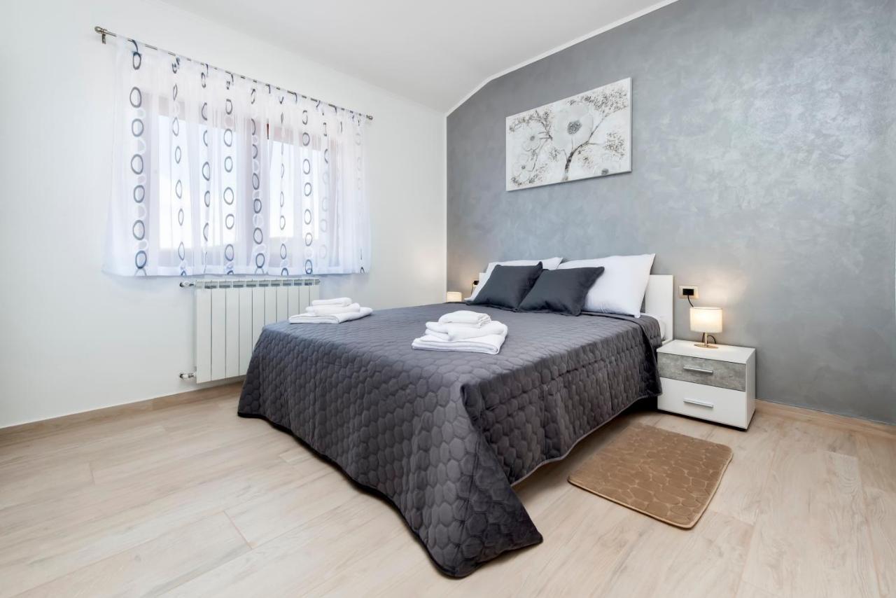 Comfort Apartments Karla Rovinj Luaran gambar