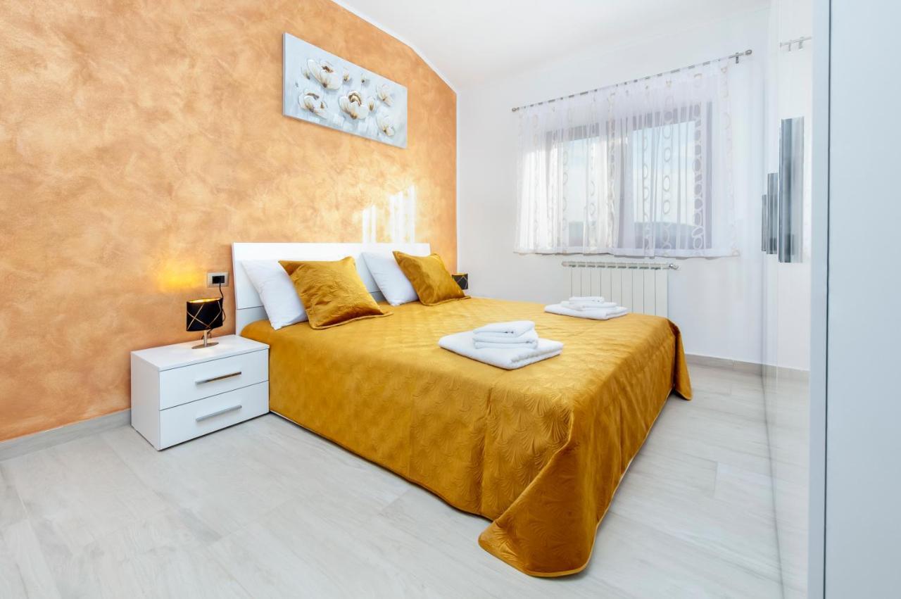 Comfort Apartments Karla Rovinj Luaran gambar