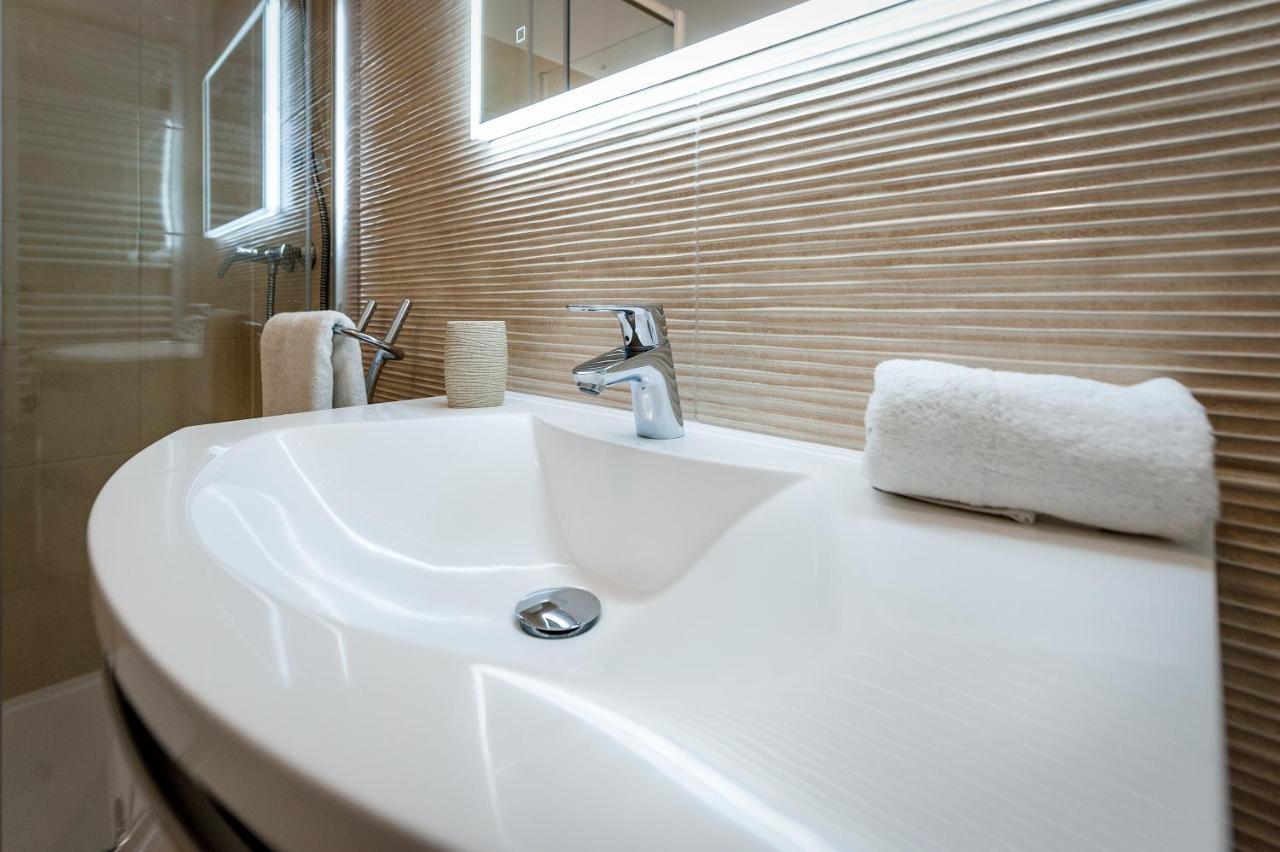 Comfort Apartments Karla Rovinj Luaran gambar