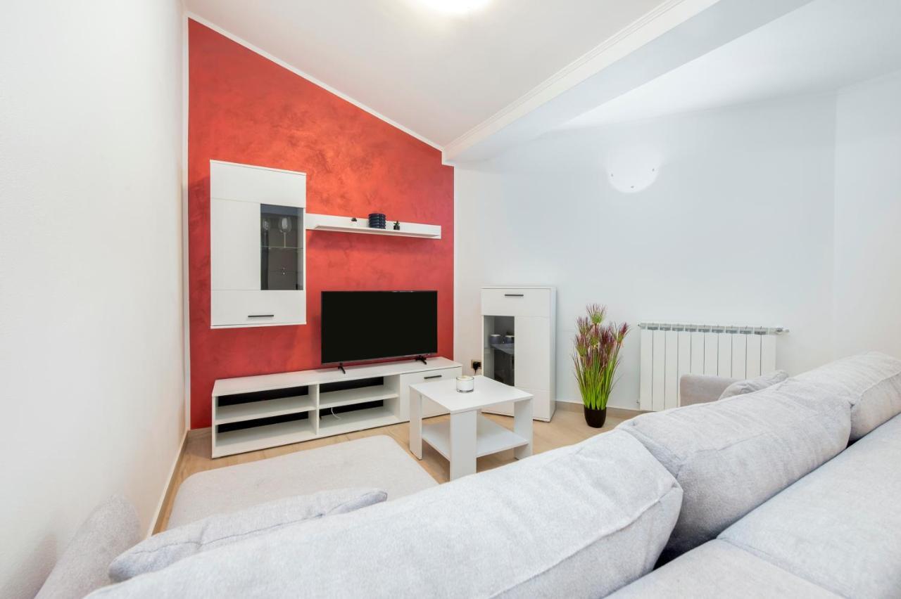 Comfort Apartments Karla Rovinj Luaran gambar